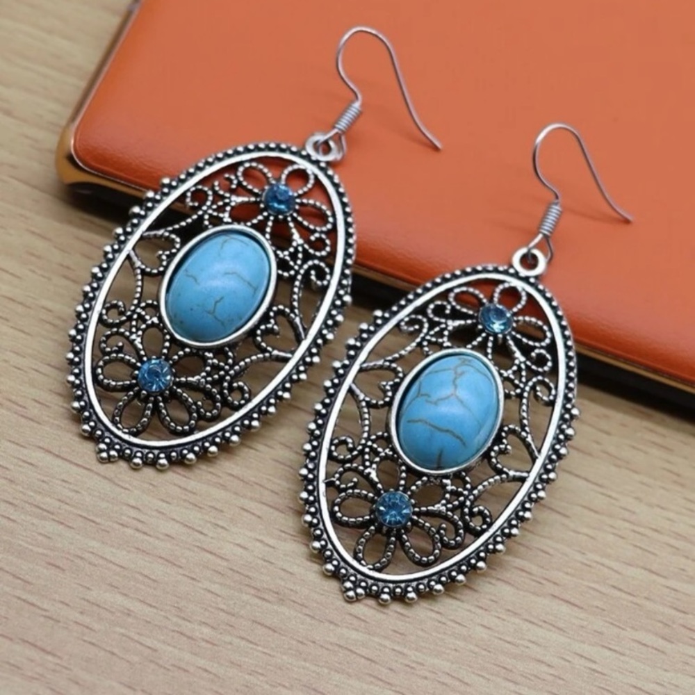 ❤️🔥Bohemian silver flower and turquoise earrings